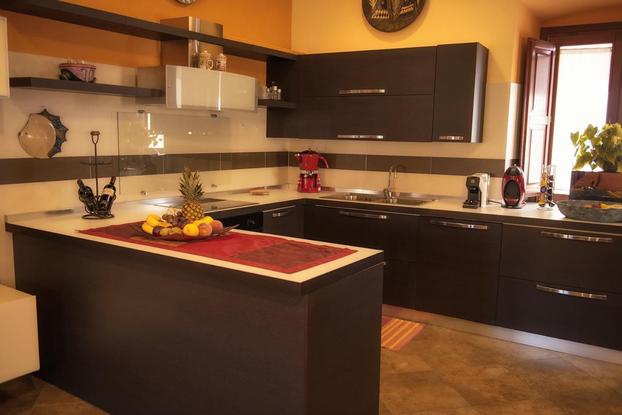 Luxury Home Bosa Apartment מראה חיצוני תמונה
