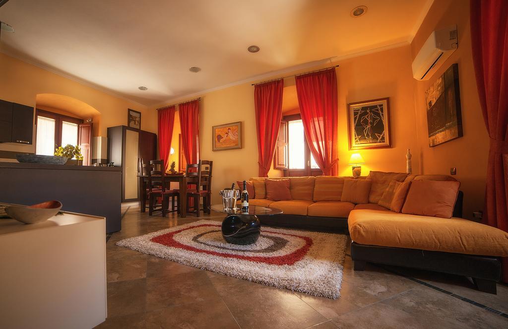 Luxury Home Bosa Apartment מראה חיצוני תמונה